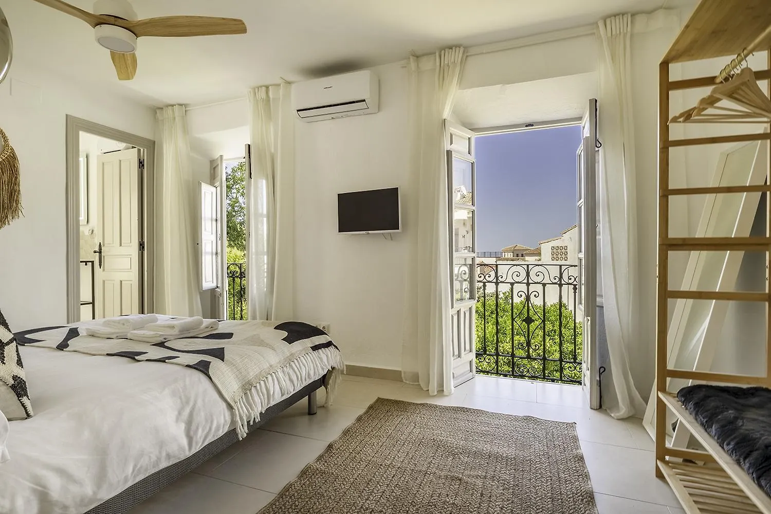 Casa Jardin Competa Bed & Breakfast